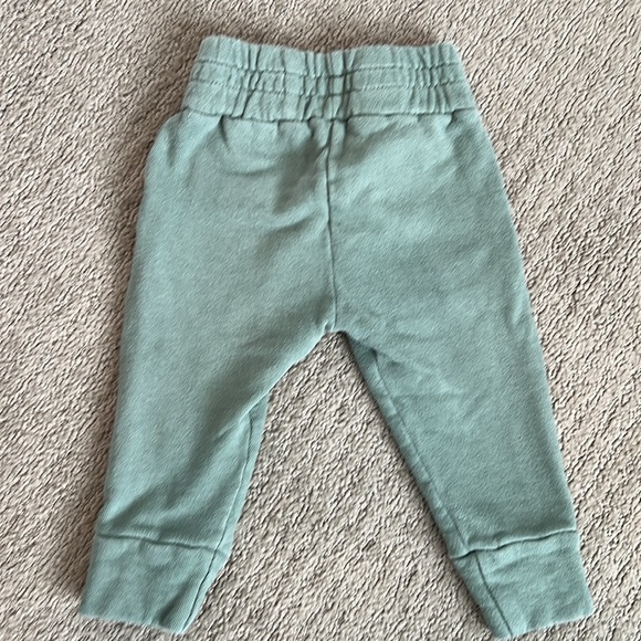 Childhoods Clothing jogger and hoodie set 12-18 mo - Picture 4 of 7